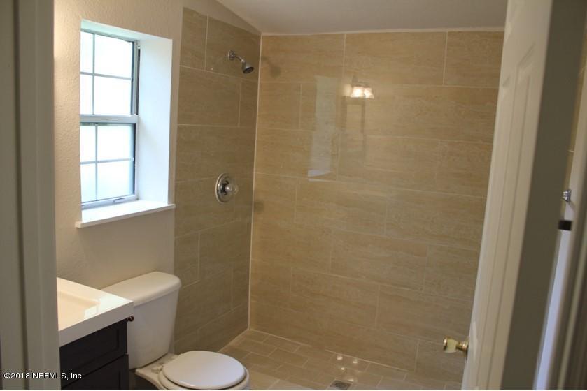 2844 Belair Road West Jacksonville, FL 32207 - Photo 11 of 16 master bath