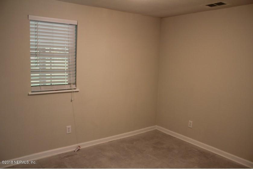 2844 Belair Road West Jacksonville, FL 32207 - Photo 13 of 16 guest room 2