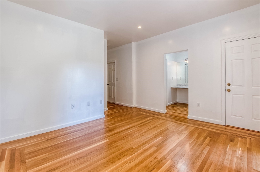 32 Hawthorne Street, Unit 1 Boston, MA 02119 - Photo 8 of 18