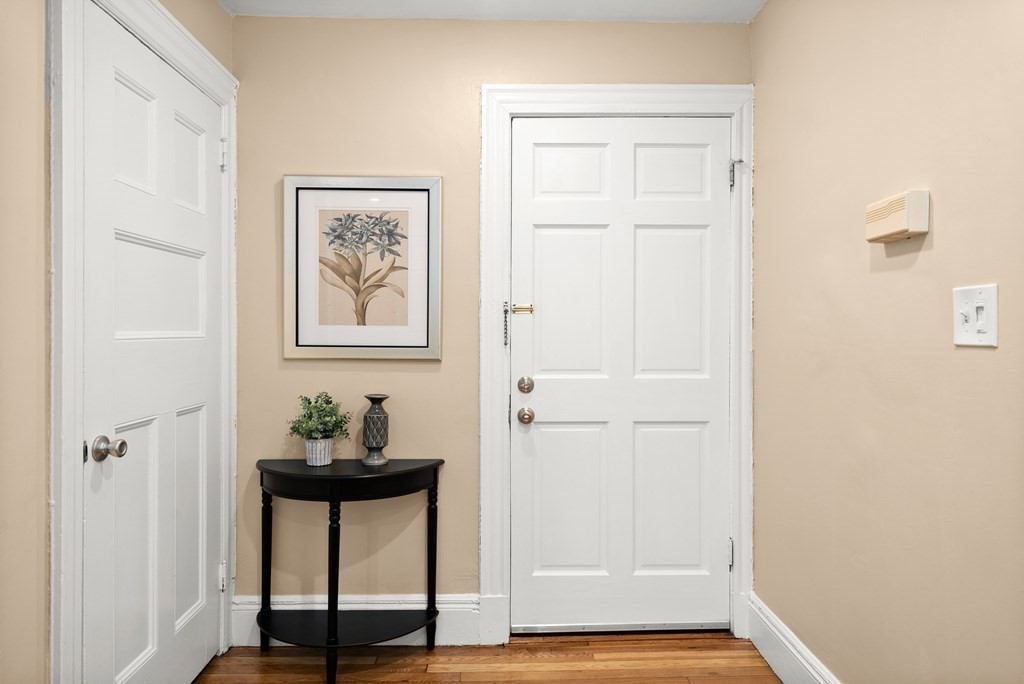 123 Kilsyth Road, Unit 6 Boston, MA 02135 - Photo 3 of 15