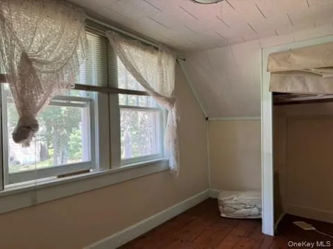 a view of an outdoor space