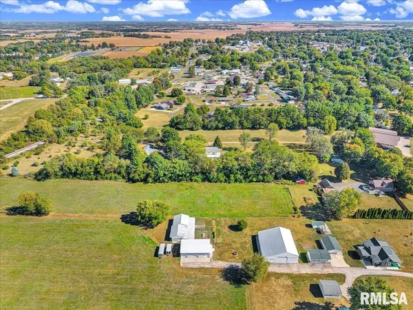 $324,900 | 20 Villa Court, Knoxville, IL 61448