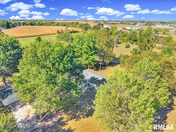 $324,900 | 20 Villa Court, Knoxville, IL 61448