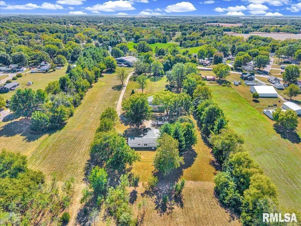 $324,900 | 20 Villa Court, Knoxville, IL 61448