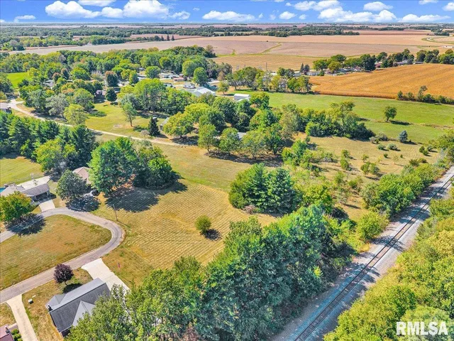 $385,000 | 20 Villa Court, Knoxville, IL 61448