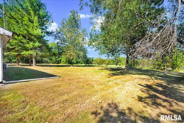 $385,000 | 20 Villa Court, Knoxville, IL 61448