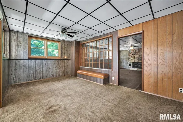 $324,900 | 20 Villa Court, Knoxville, IL 61448