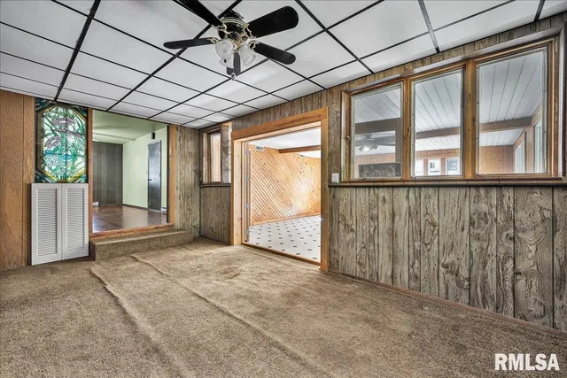 $385,000 | 20 Villa Court, Knoxville, IL 61448