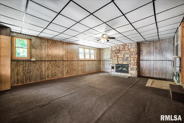 $324,900 | 20 Villa Court, Knoxville, IL 61448