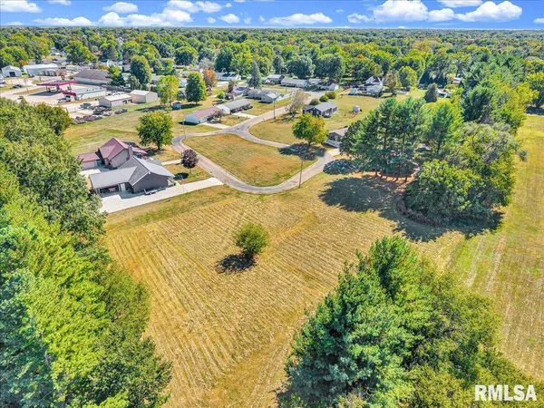 $324,900 | 20 Villa Court, Knoxville, IL 61448