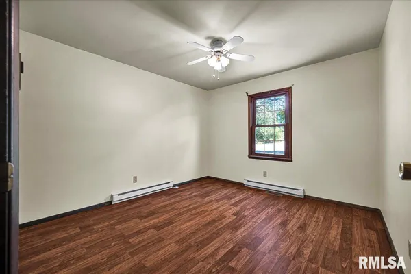 $324,900 | 20 Villa Court, Knoxville, IL 61448