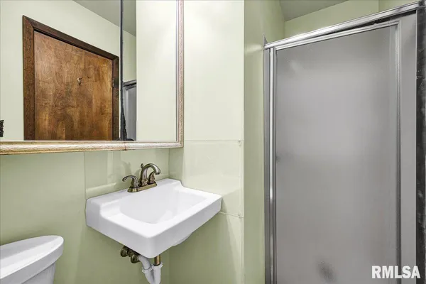 $324,900 | 20 Villa Court, Knoxville, IL 61448