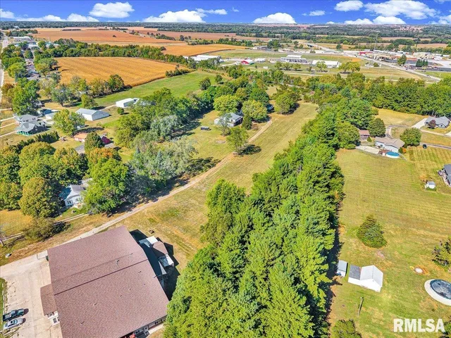 $385,000 | 20 Villa Court, Knoxville, IL 61448