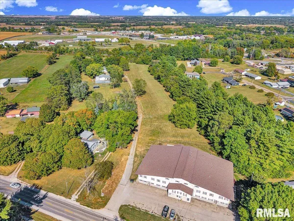 $324,900 | 20 Villa Court, Knoxville, IL 61448