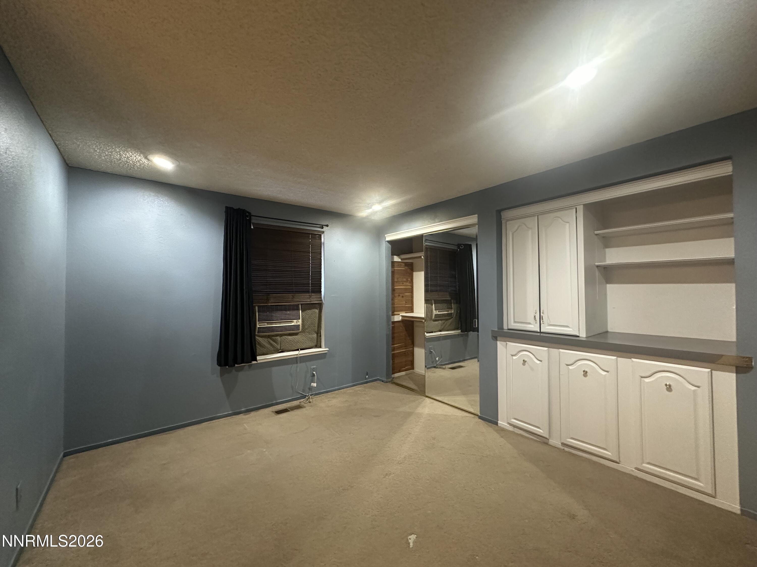 1500 Ellendale Court Reno, NV 89503 - Photo 15 of 25 Guest Bed