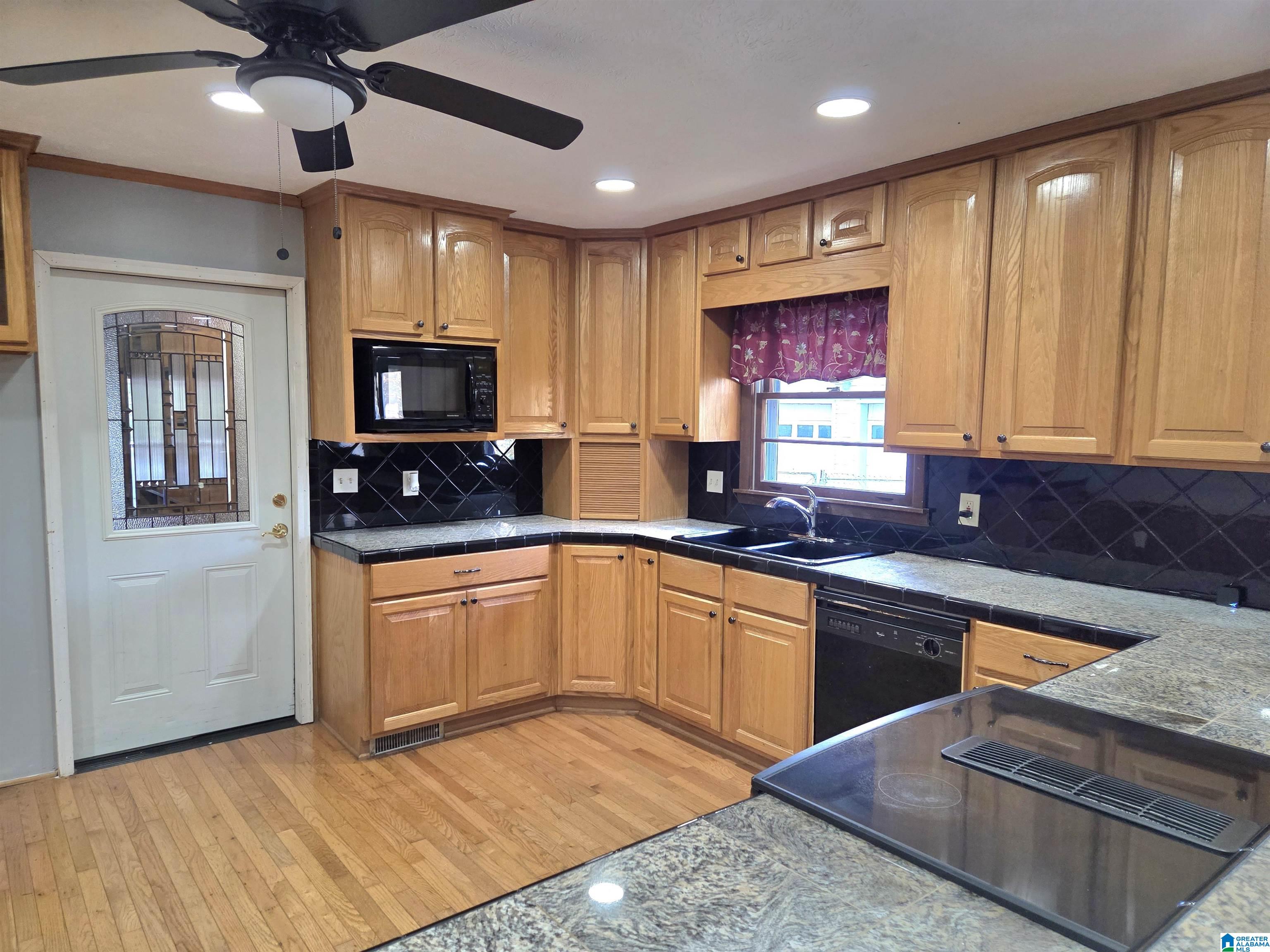 694 Center Point Road Sylacauga, AL 35151 - Photo 6 of 11