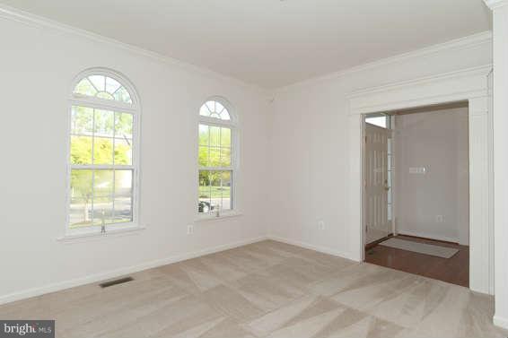 11012 Old York Road Bowie, MD 20721 - Photo 6 of 30 an empty room with windows and closet