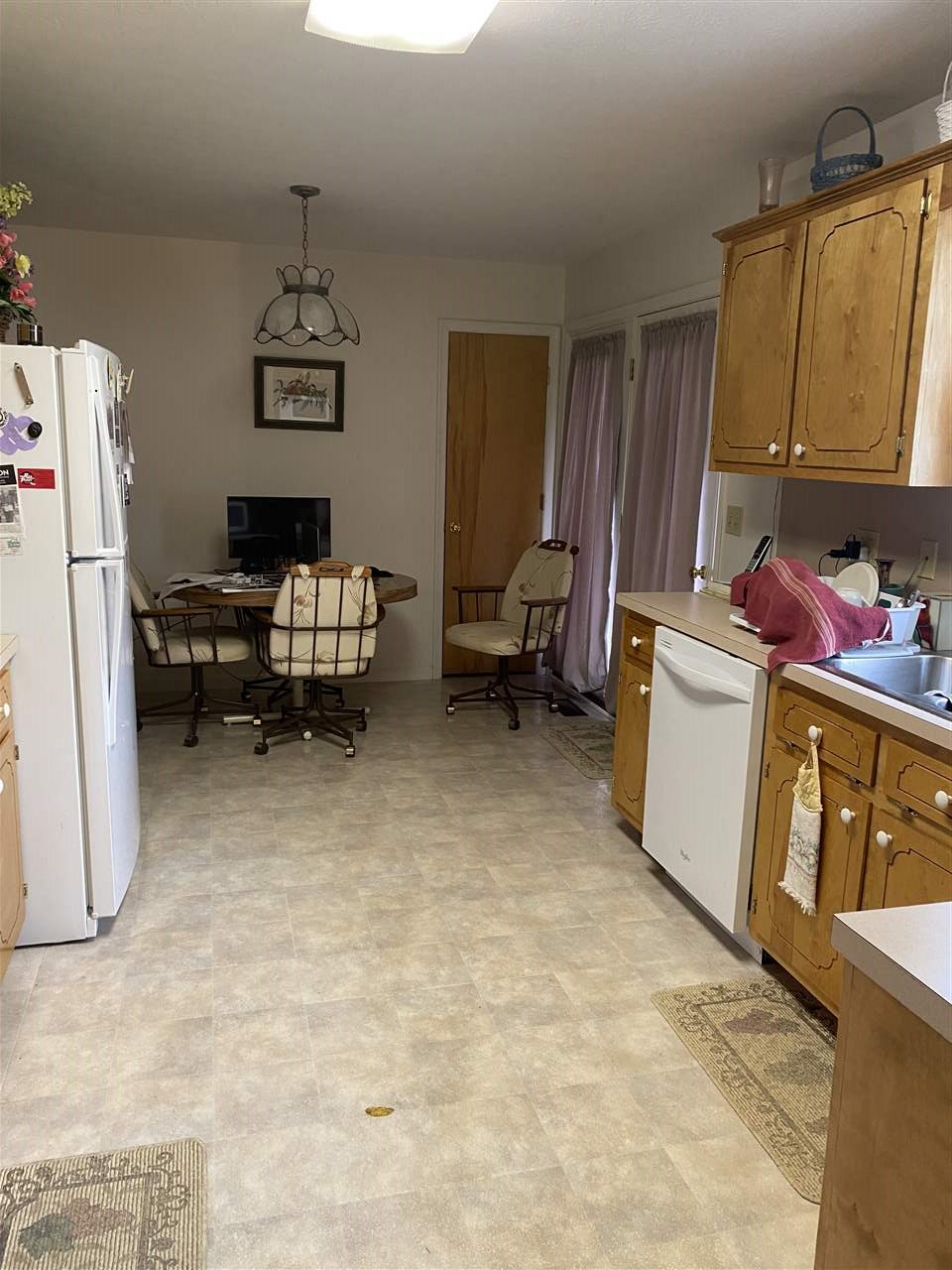 2210 Kerns Road Dayton, VA 22821 - Photo 4 of 12 a living room with furniture and a window
