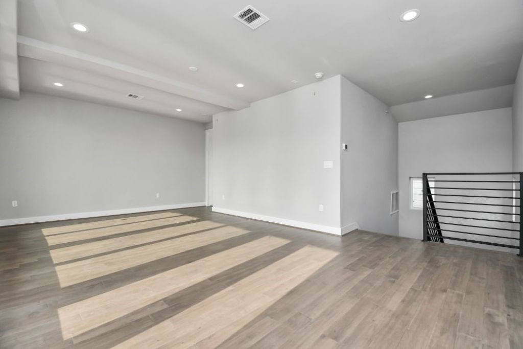 1320 Eberhard Street Houston, TX 77019 - Photo 38 of 45
