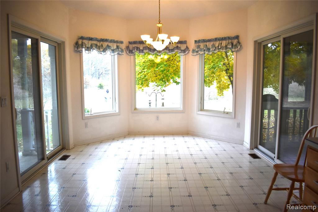 9701 Roberts Road Gregory, MI 48137 - Photo 6 of 39