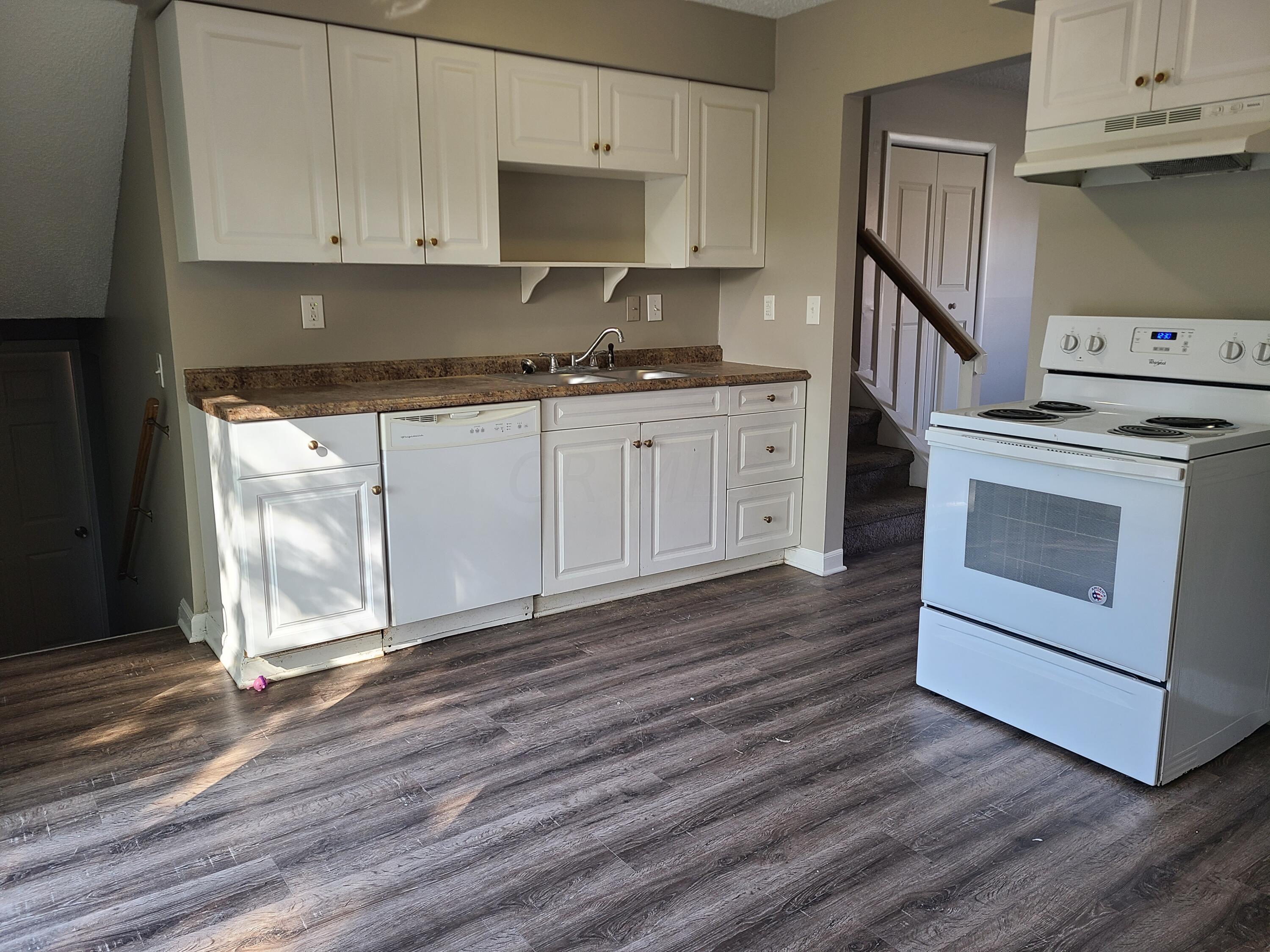 5403 Refugee Road Columbus, OH 43232 - Photo 6 of 11 20211104_123043