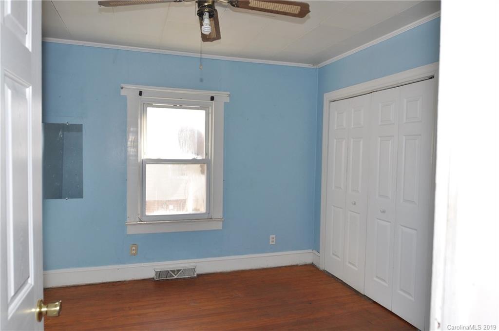 121 Henry Street Chester, SC 29706 - Photo 6 of 9 Gallery Image 6