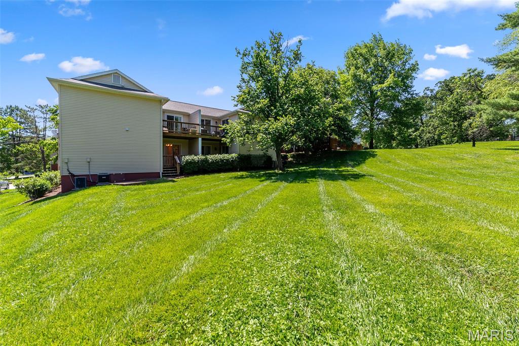 1509 Swallow Drive St. Louis, MO 63144 - Photo 23 of 29