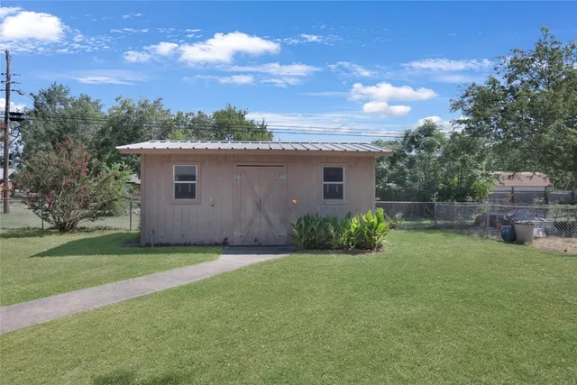 $319,900 | 661 West South Street, Bertram, TX 78605