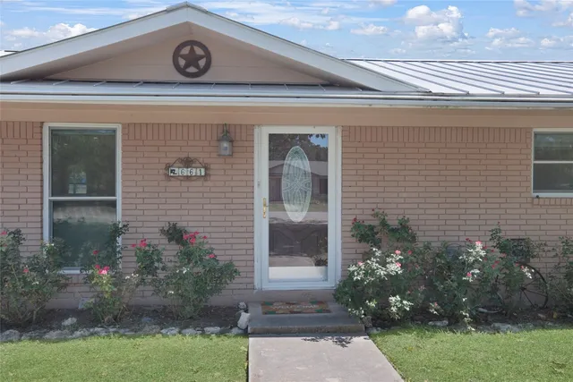 $319,900 | 661 West South Street, Bertram, TX 78605