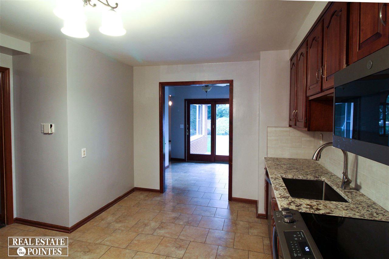 1500 North Renaud Road Grosse Pointe Woods, MI 48236 - Photo 11 of 36