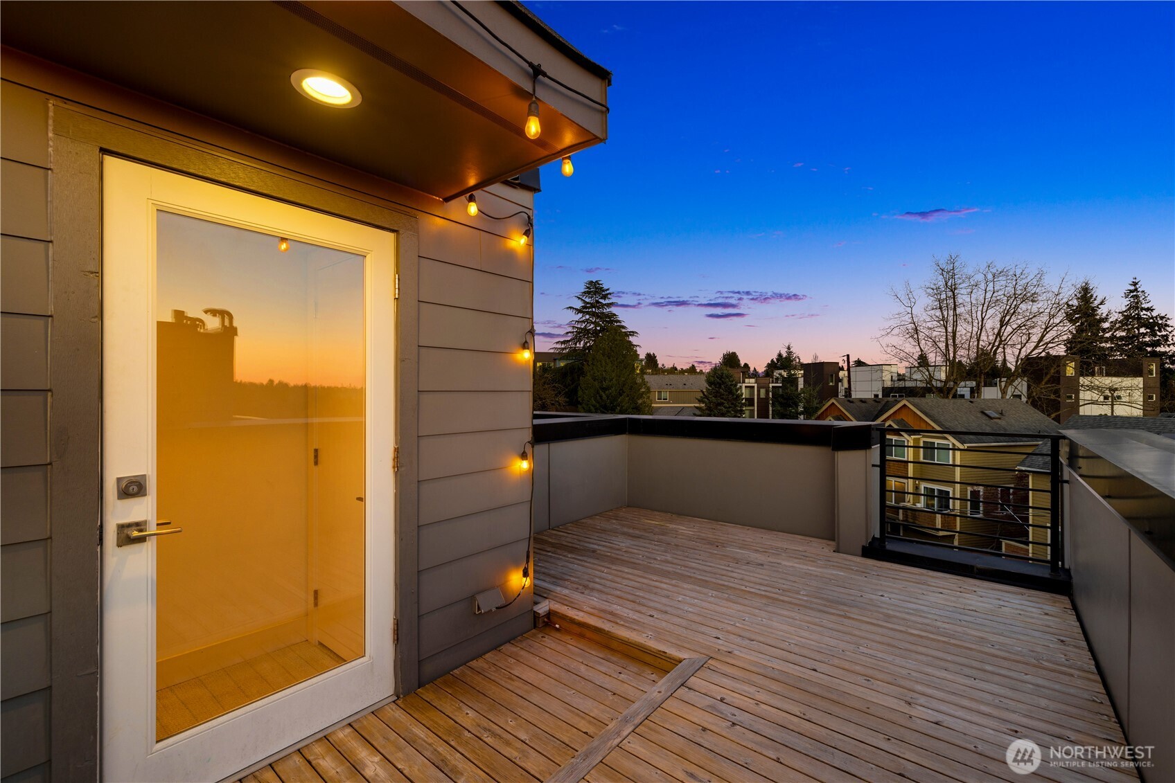 10162 Holman Road Northwest, Unit C Seattle, WA 98133 - Photo 31 of 38 Gallery Image 31