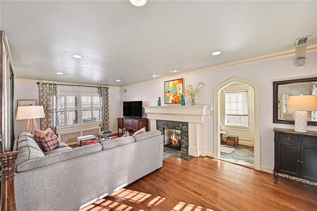 624 West 70th Terrace Kansas City, MO 64113 - Photo 11 of 45