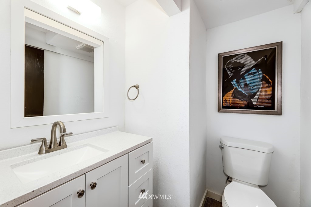 5422 Southwest Angeline Street Seattle, WA 98116 - Photo 27 of 36 Gallery Image 27
