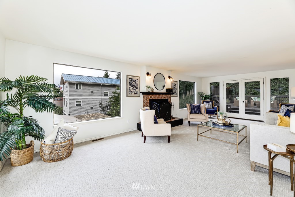 5422 Southwest Angeline Street Seattle, WA 98116 - Photo 7 of 36 Gallery Image 7