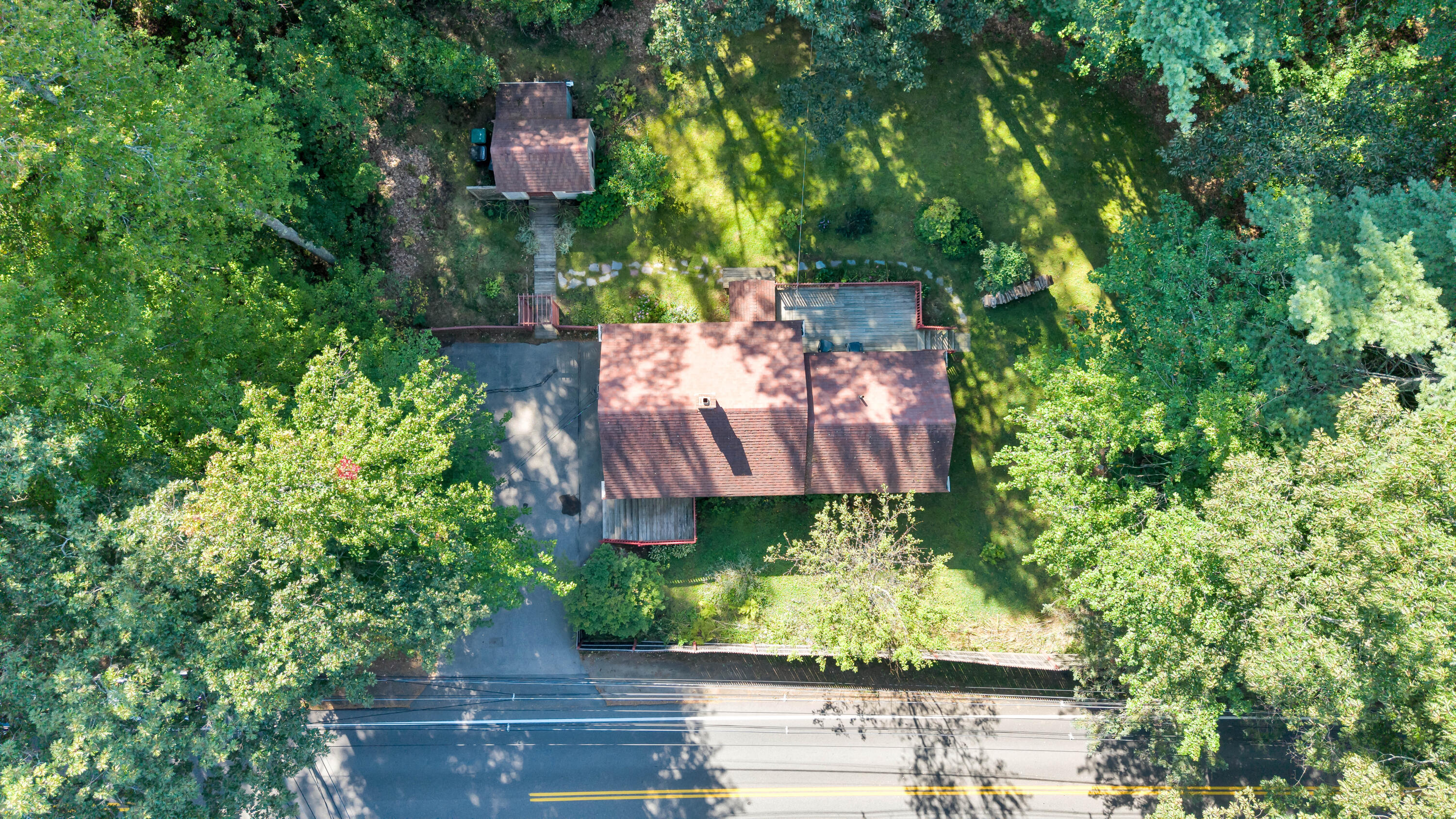 63 Factory Pasture Lane Kennebunk, ME 04043 - Photo 23 of 28 DJI_20260916105500_0026_D