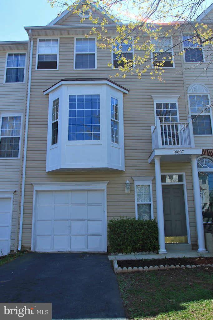 14807 Edman Road Centreville, VA 20121 - Photo 1 of 29 Exterior (Front)