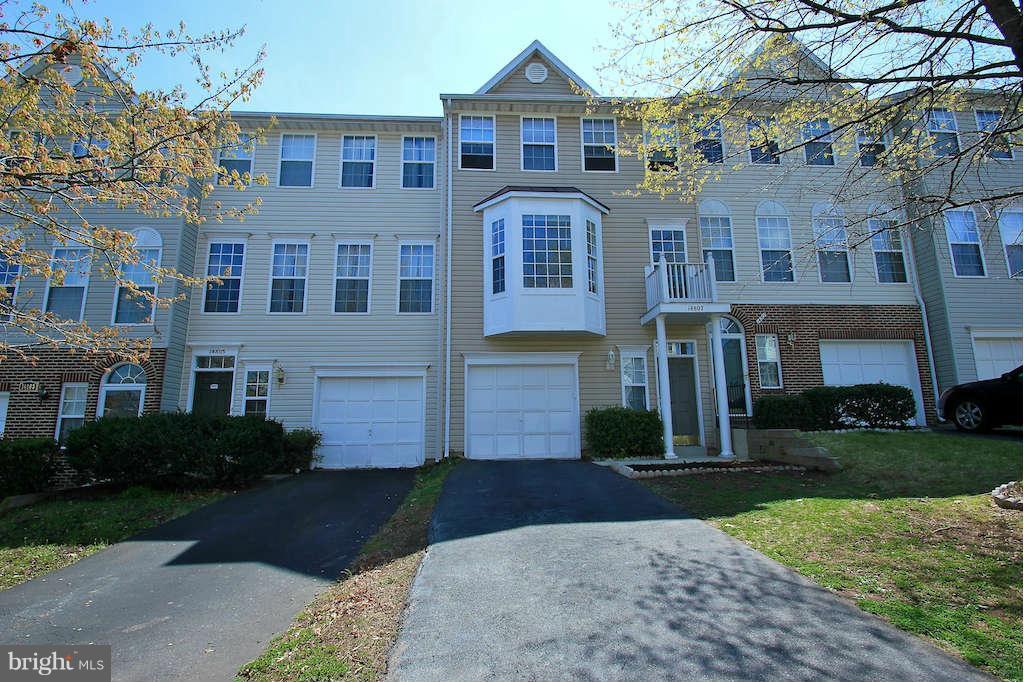 14807 Edman Road Centreville, VA 20121 - Photo 2 of 29 Exterior (Front)