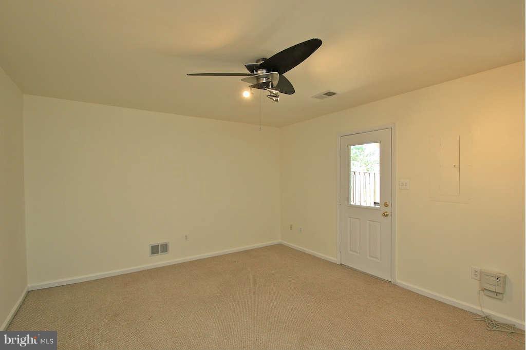 14807 Edman Road Centreville, VA 20121 - Photo 13 of 29 Basement