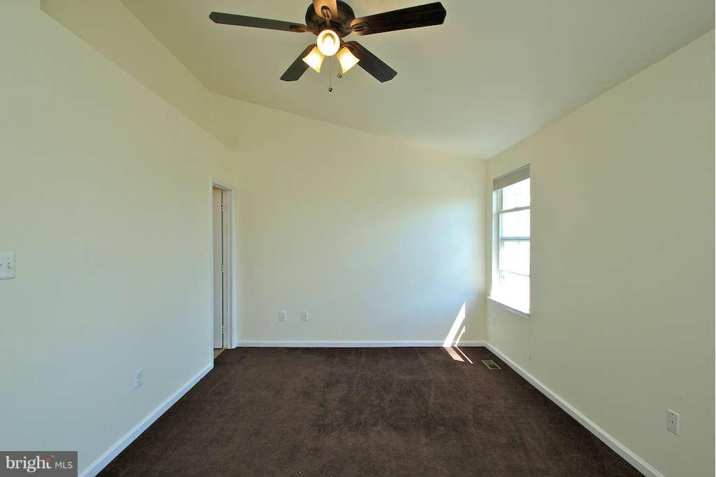 14807 Edman Road Centreville, VA 20121 - Photo 18 of 29 Bath (Master)