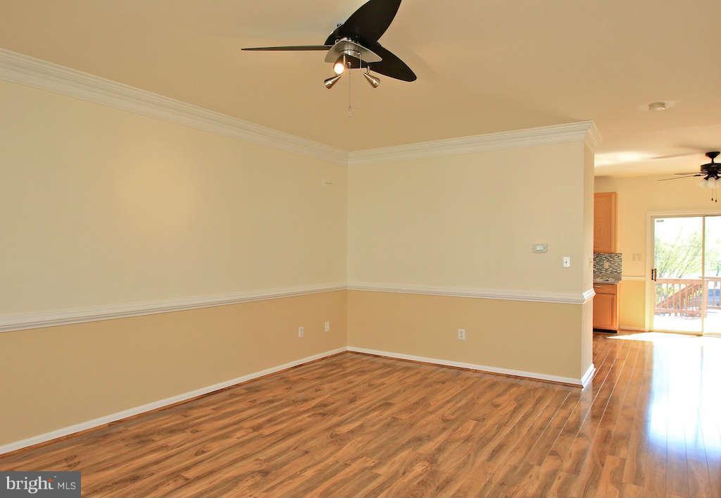 14807 Edman Road Centreville, VA 20121 - Photo 5 of 29 Family Room