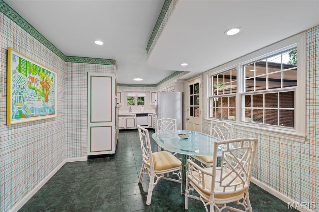 9291 Ladue Road Ladue, MO 63124 - Photo 15 of 59