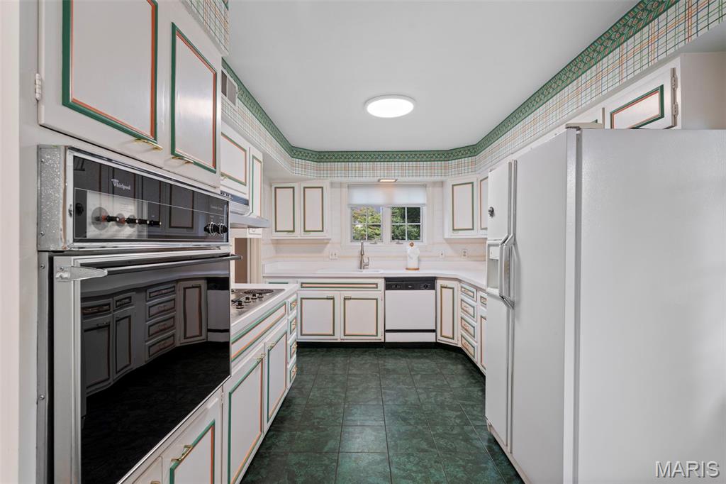 9291 Ladue Road Ladue, MO 63124 - Photo 16 of 59