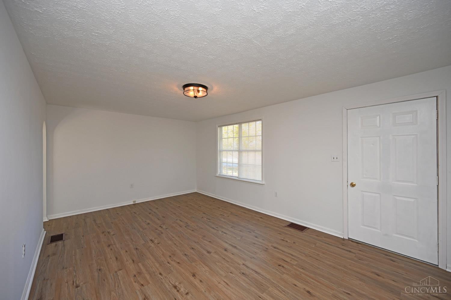 3627 Weaver Road Batavia, OH 45103 - Photo 9 of 43 Gallery Image 9
