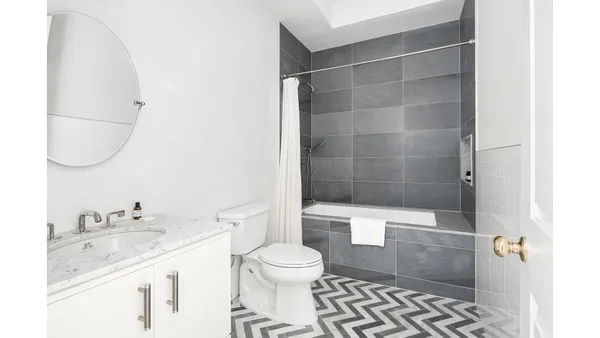 $50,000 | 235 East 72nd Street | Lenox Hill