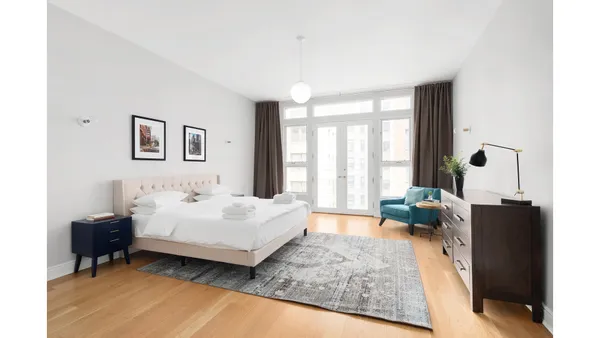 $50,000 | 235 East 72nd Street | Lenox Hill