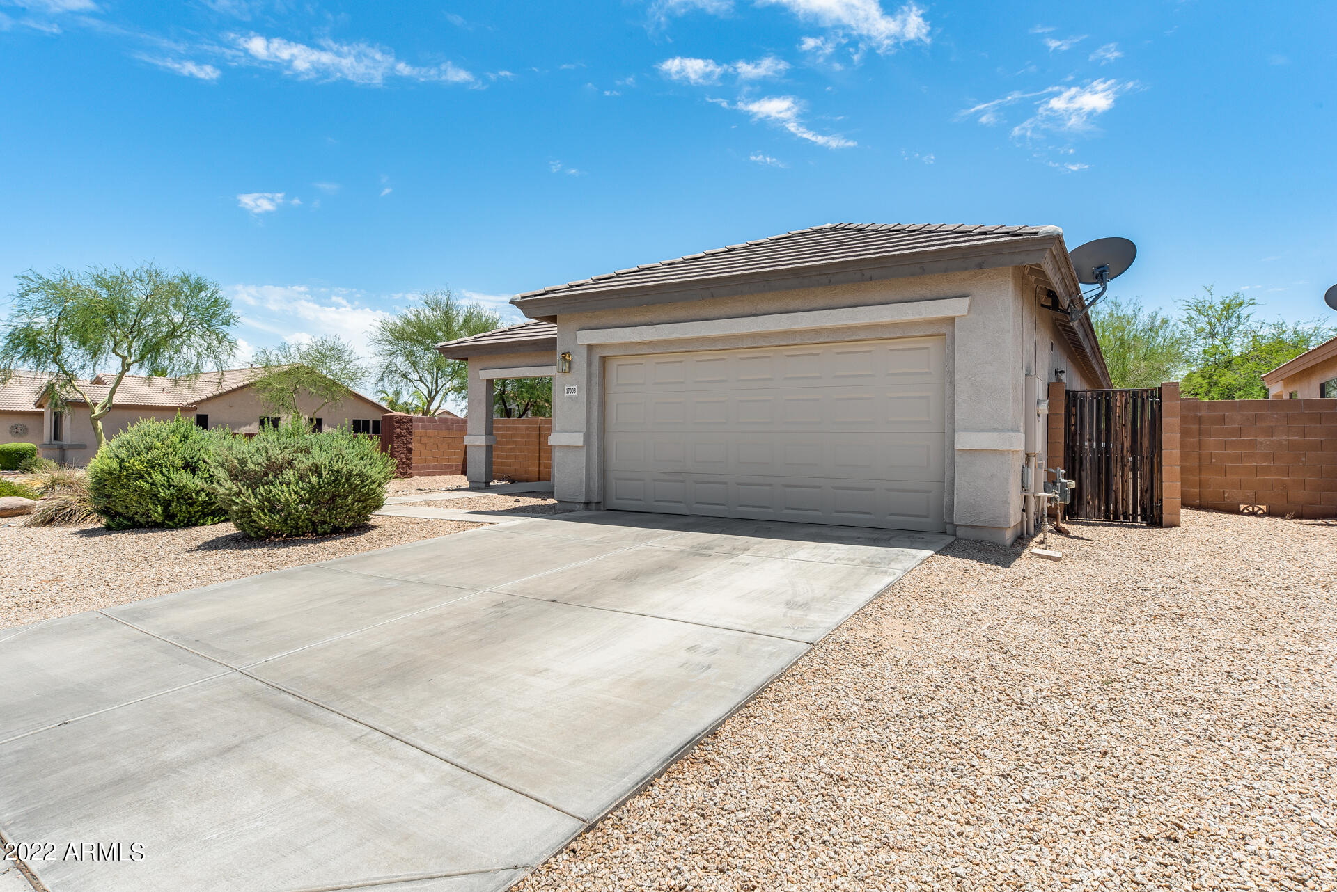 17003 West Northampton Road Surprise, AZ 85374 - Photo 3 of 37