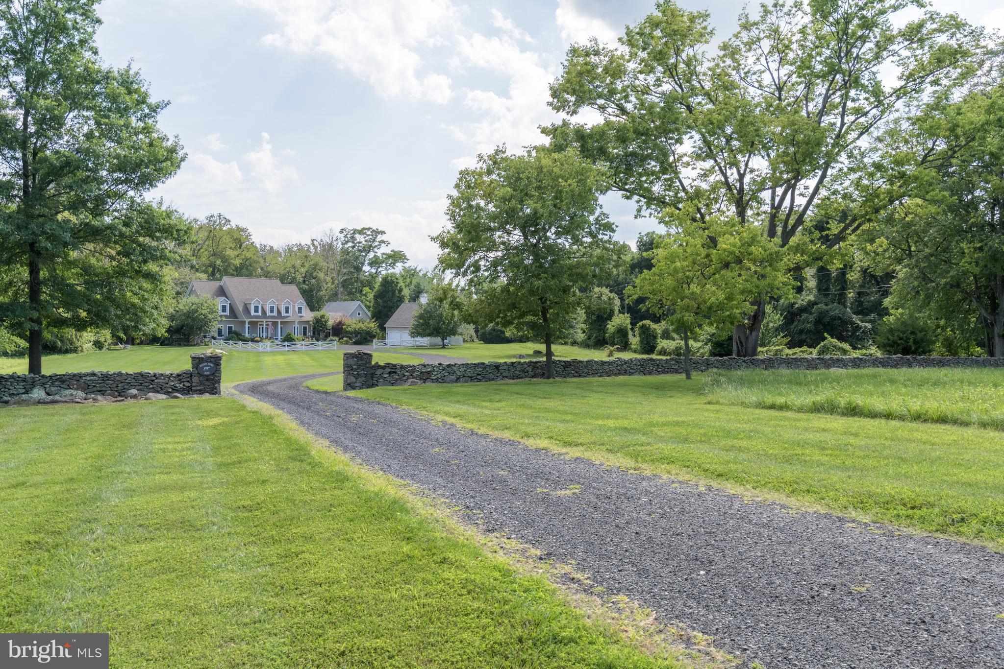 35285 Paxson Road, Unit A Round Hill, VA 20141 - Photo 1 of 30 Exterior (General)