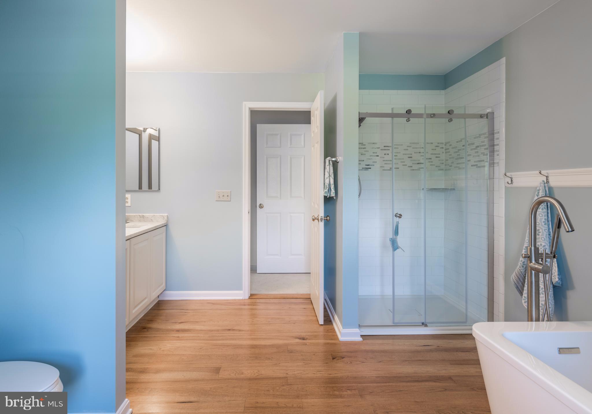 35285 Paxson Road, Unit A Round Hill, VA 20141 - Photo 18 of 30 Bath (Master)