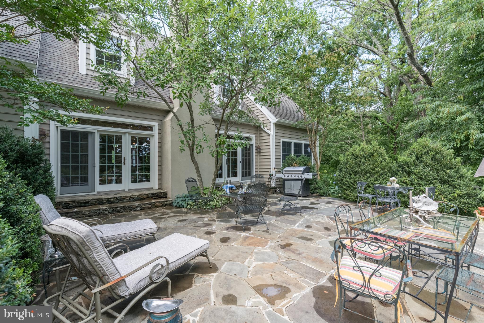 35285 Paxson Road, Unit A Round Hill, VA 20141 - Photo 27 of 30 Exterior (Rear)