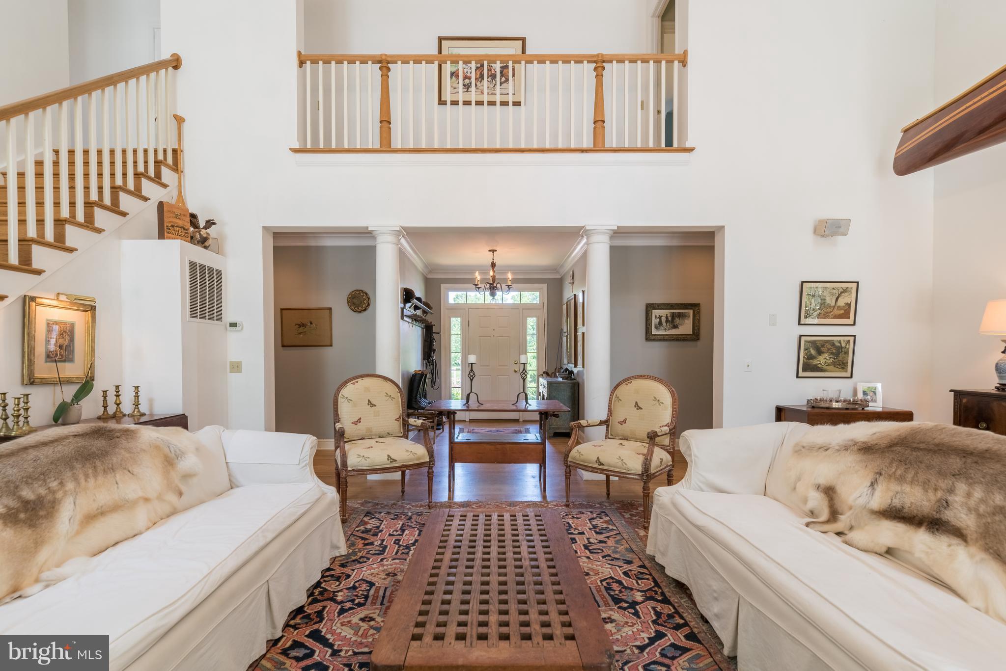 35285 Paxson Road, Unit A Round Hill, VA 20141 - Photo 4 of 30 Living Room